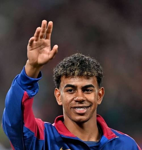 阿莫林：我喜欢马兹拉维的性格，曼联的领导小组不只是看年龄