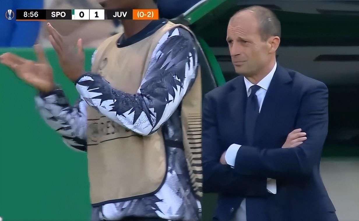 波兰主帅：要帮扎莱夫斯基找回状态；我觉得莱万还没决定未来（波兰主帅：将助扎莱夫斯基重拾状态；莱万未来仍未定案）