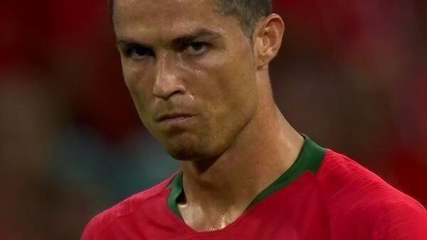 菲尔-琼斯预测欧冠第4轮：利物浦主场不敌皇马，曼城胜多特（菲尔-琼斯欧冠第4轮前瞻：皇马客场拿下利物浦，曼城力克多特蒙德）