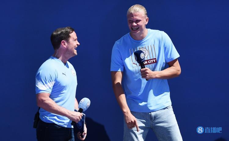 法尔克：凯恩与拜仁愿意续约至2028年，他愿意世界杯后再谈（法尔克：凯恩与拜仁倾向续约到2028，世界杯结束后再谈判）