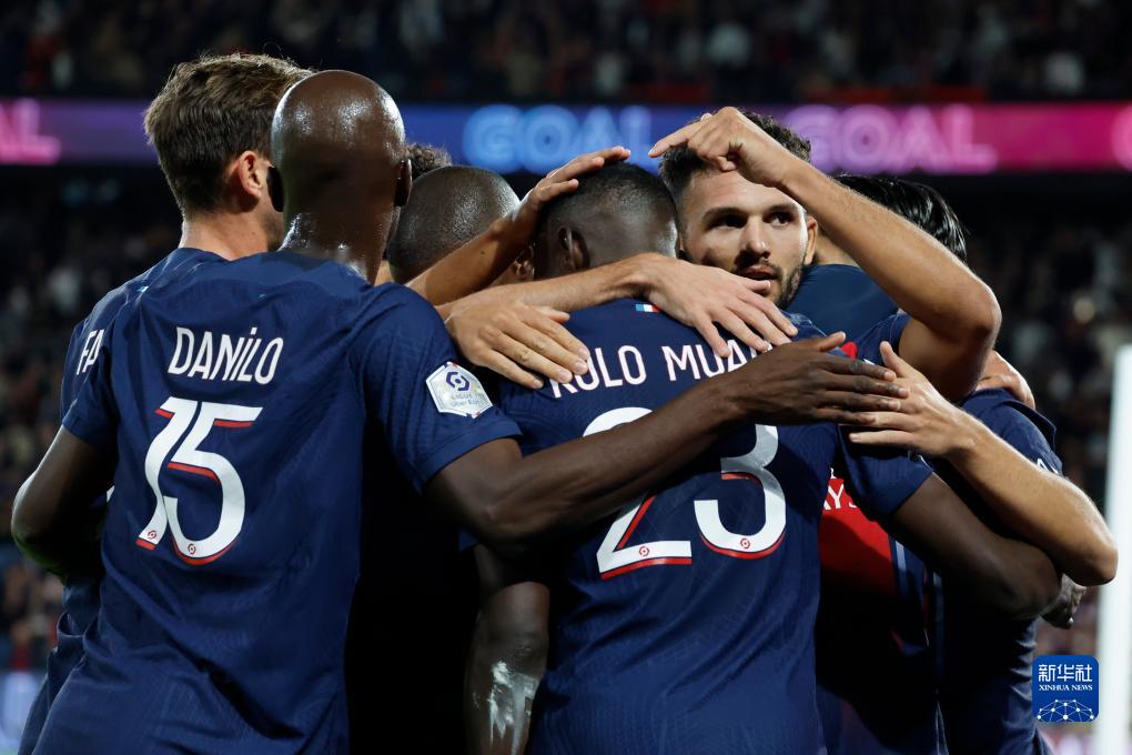 辽宁男篮王哲林末节爆发带队取胜