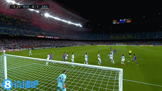 欧冠本周最佳阵容：马杜埃凯、孔德、格林伍德、卡尔在列（本周欧冠最佳阵容出炉：马杜埃凯、孔德、格林伍德、卡尔入选）