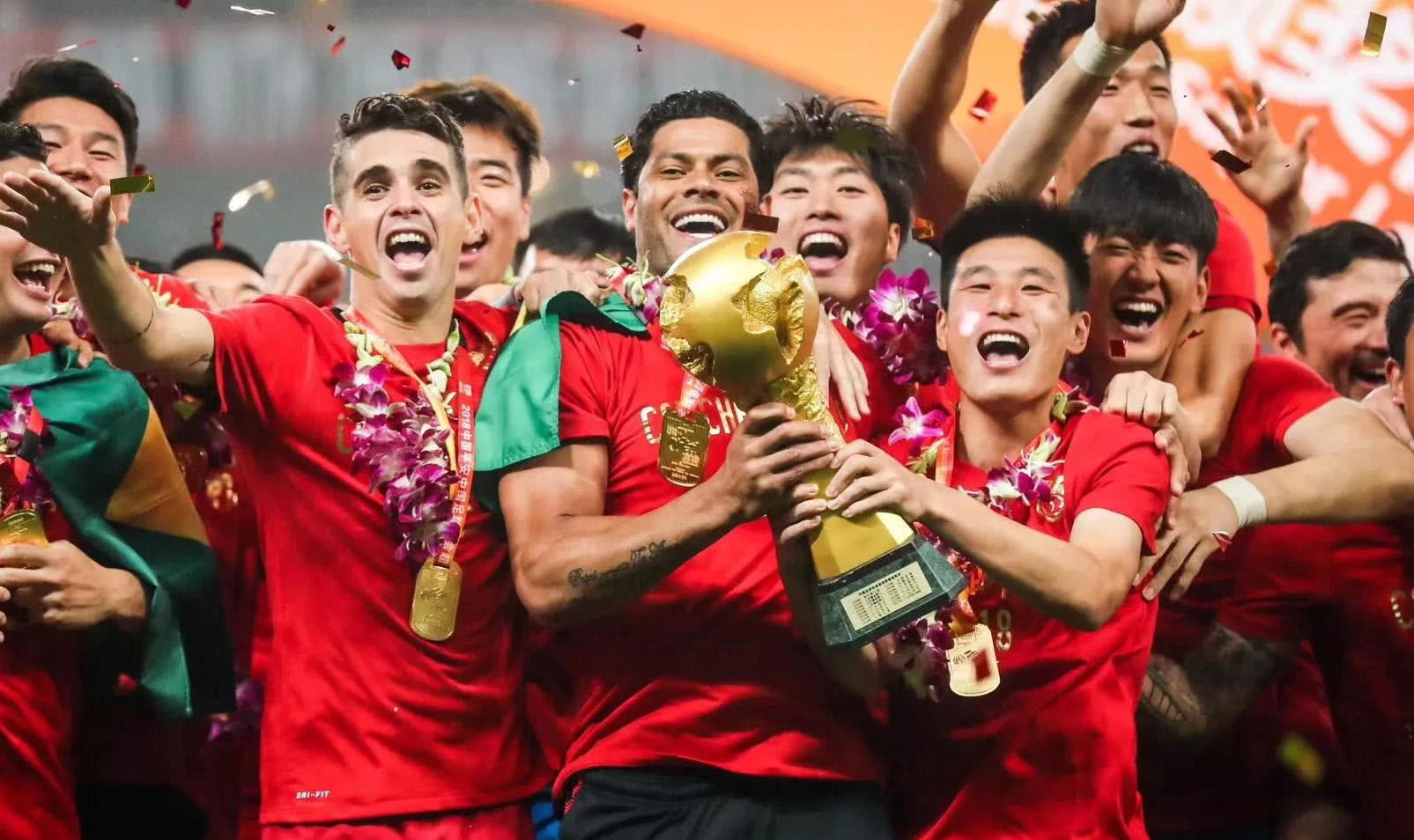 阿尔特塔、卡索拉、波多尔斯基等名宿引阿森纳球迷怀念（阿森纳名宿阿尔特塔、卡索拉、波多尔斯基等引发球迷怀念）