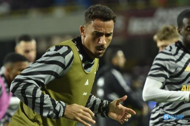 场均1.15球！两大前锋13轮只进3球！罗马有意引进英超两大射手