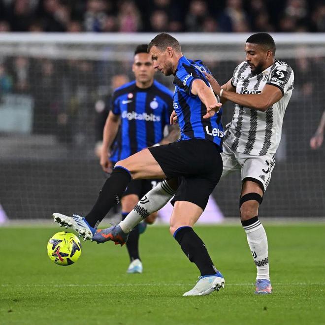 官方：上海嘉定汇龙注册协会变更为浙江足协，据悉将搬至宁波（官方：上海嘉定汇龙注册转至浙江足协，预计迁往宁波）